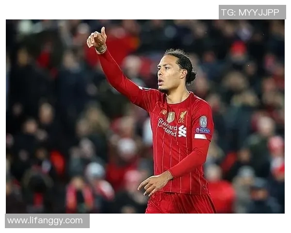 荷兰扎小辫子的足球球星实力与风格兼具引领潮流的赛场新风尚